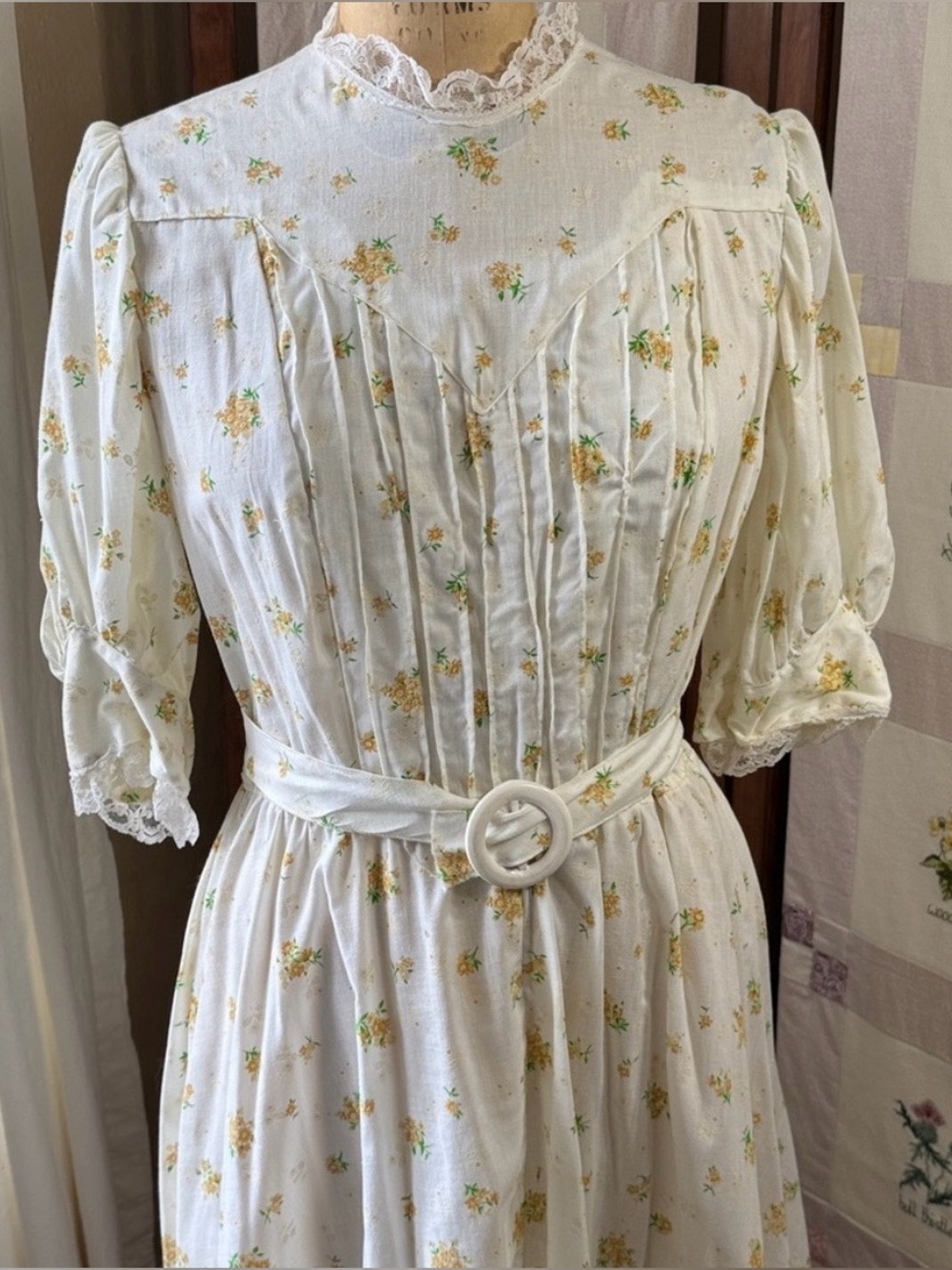 Vintage 70s Prairie Dress Cottagecore Floral Pintuck Lace Belted Handmade Small